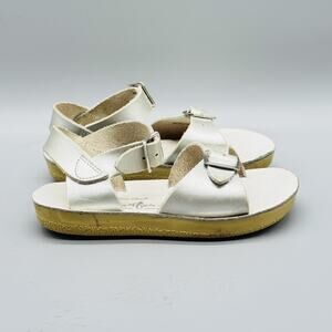 Sun-San Surfer Shoes Girls 8 Silver Leather Sandals Buckle Water Friendly Summer